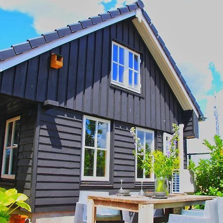 Uniek Houten Huis Nabij Bos En Plassen Hollandsche Rading Esterno foto