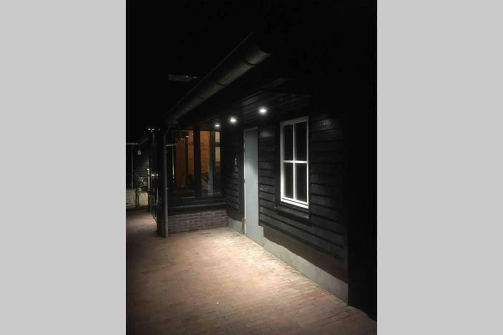 Uniek Houten Huis Nabij Bos En Plassen Hollandsche Rading Esterno foto