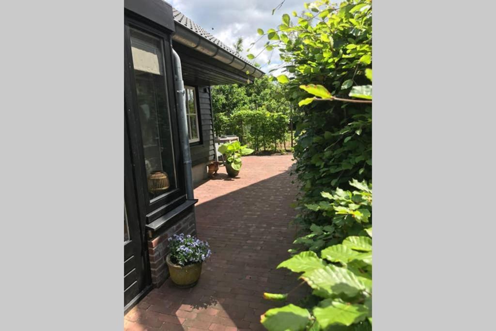 Uniek Houten Huis Nabij Bos En Plassen Hollandsche Rading Esterno foto