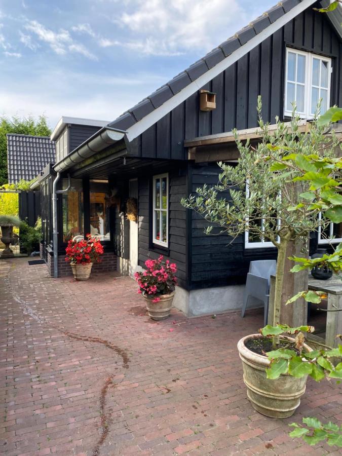 Uniek Houten Huis Nabij Bos En Plassen Hollandsche Rading Esterno foto